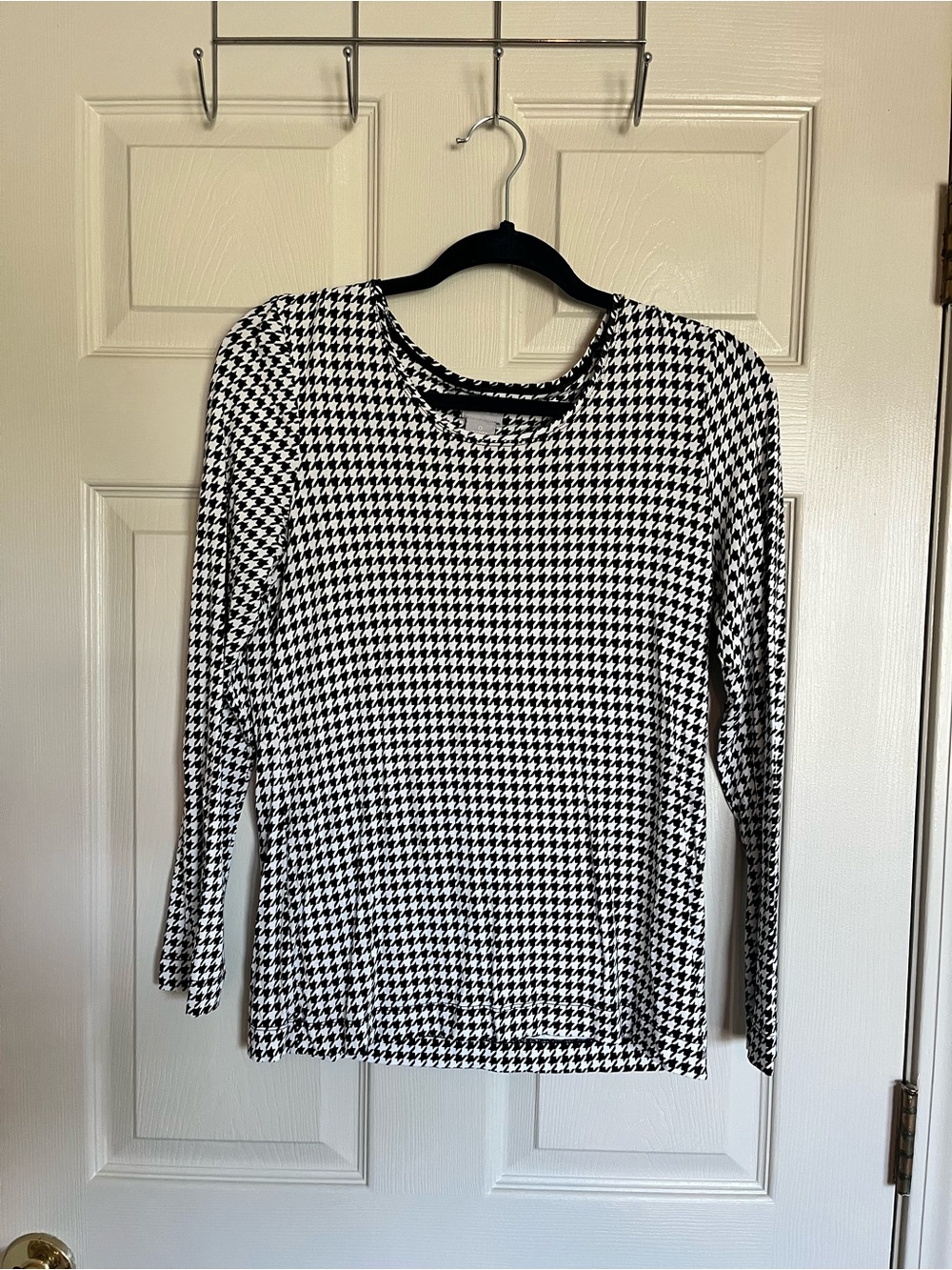 Chico's Black & White Houndstooth Long-Sleeve Top